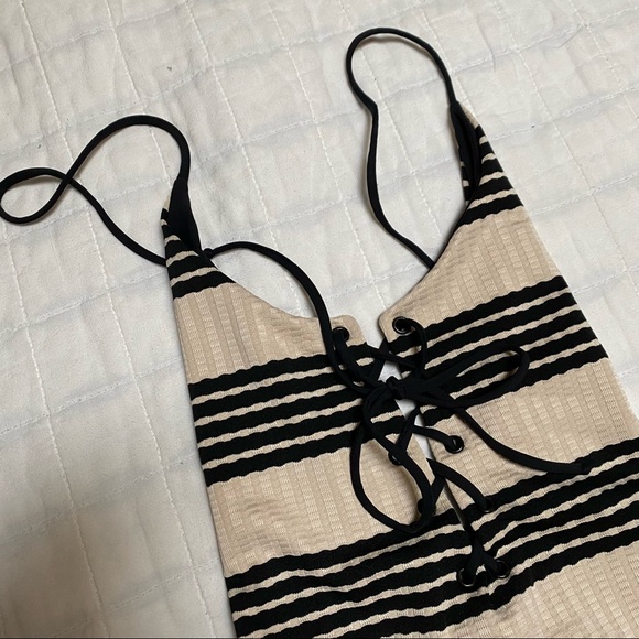 Tavik - Monahan One Piece Knit Stripe size M - Picture 6 of 9